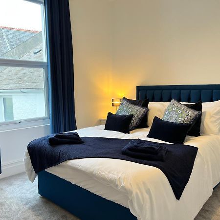 Heathcliff - 5 Bedroom House In Town Centre Tenby Esterno foto