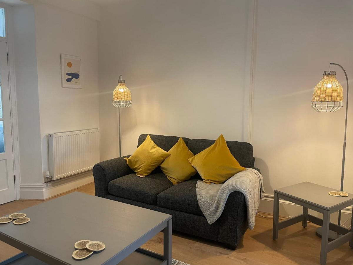 Heathcliff - 5 Bedroom House In Town Centre Tenby Esterno foto