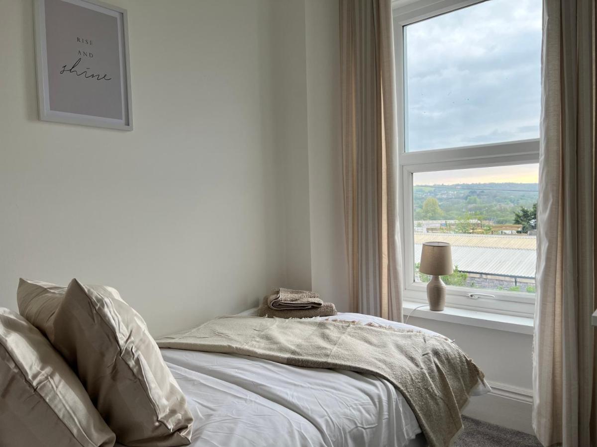Heathcliff - 5 Bedroom House In Town Centre Tenby Esterno foto