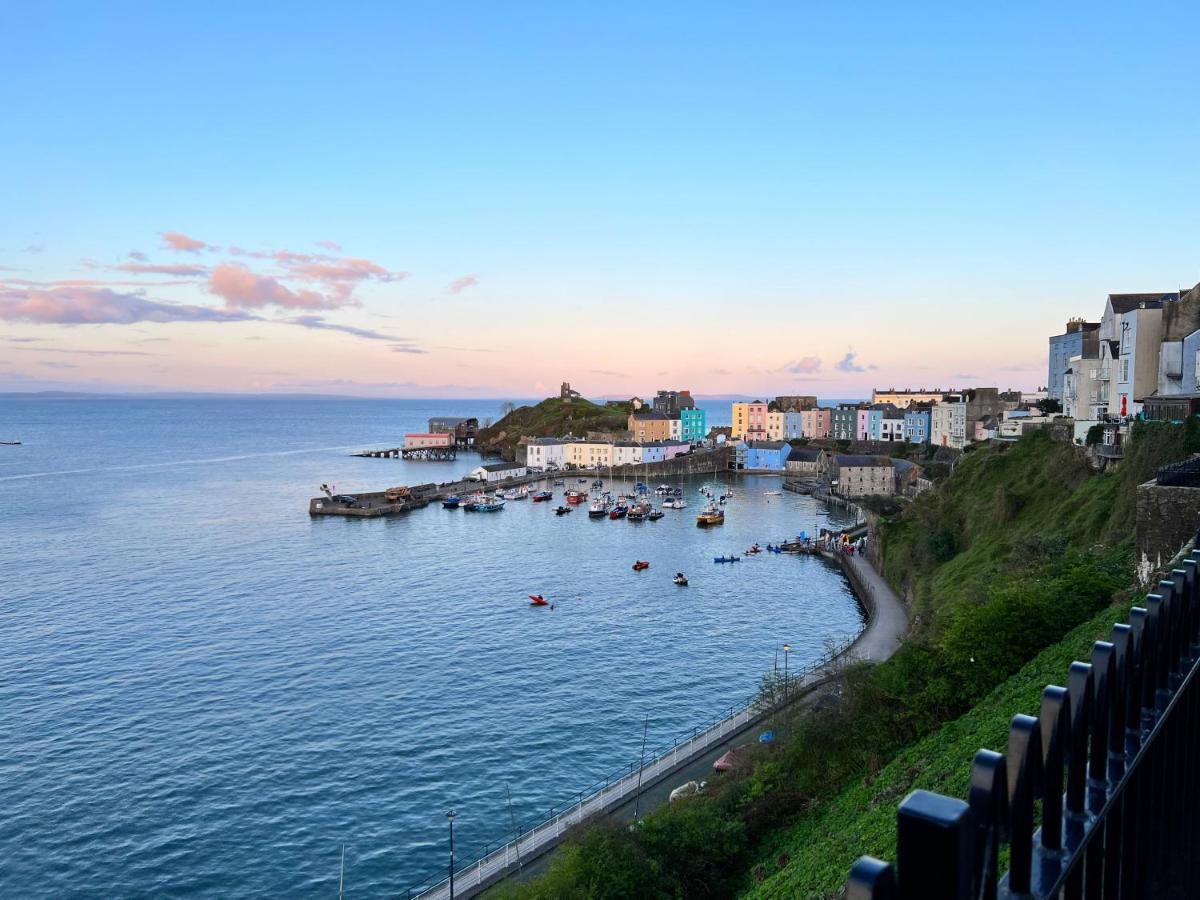 Heathcliff - 5 Bedroom House In Town Centre Tenby Esterno foto