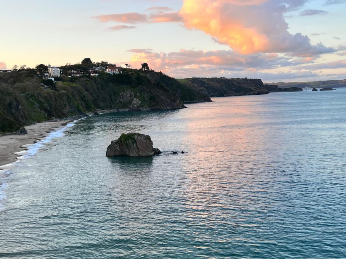 Heathcliff - 5 Bedroom House In Town Centre Tenby Esterno foto